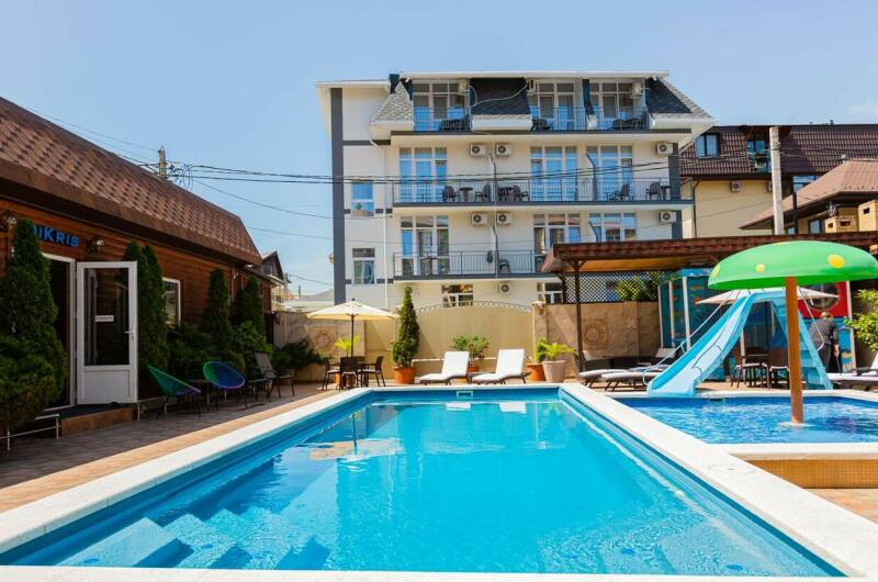 Гостиница «ДиКрис»