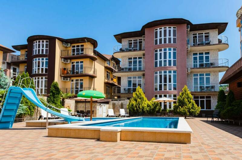 Гостиница «ДиКрис»