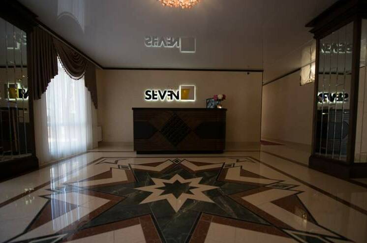 Отель «Seven» (бывш. «Лазаревское»)