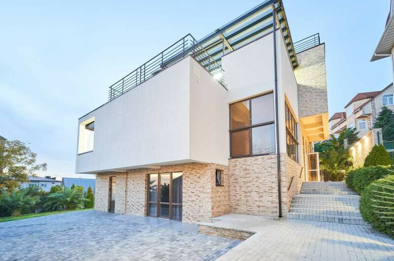 Апартаменты с бассейном