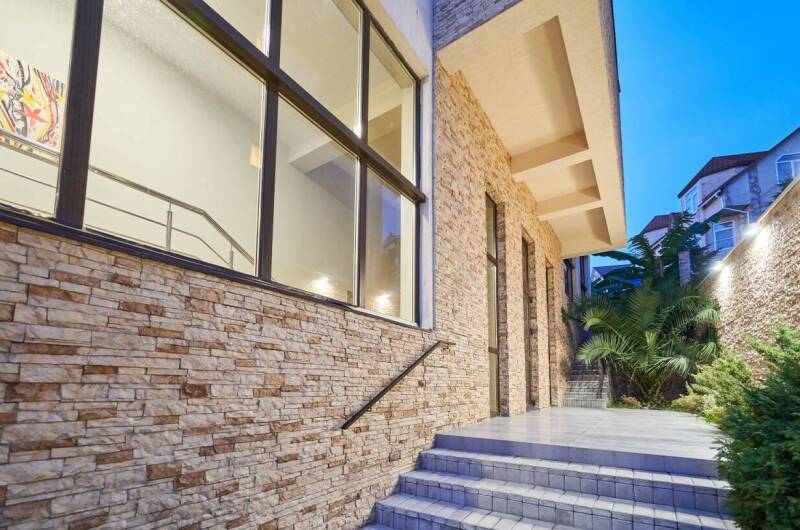 Апартаменты с бассейном