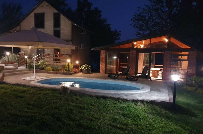 ЭкоДомик у моря с бассейном