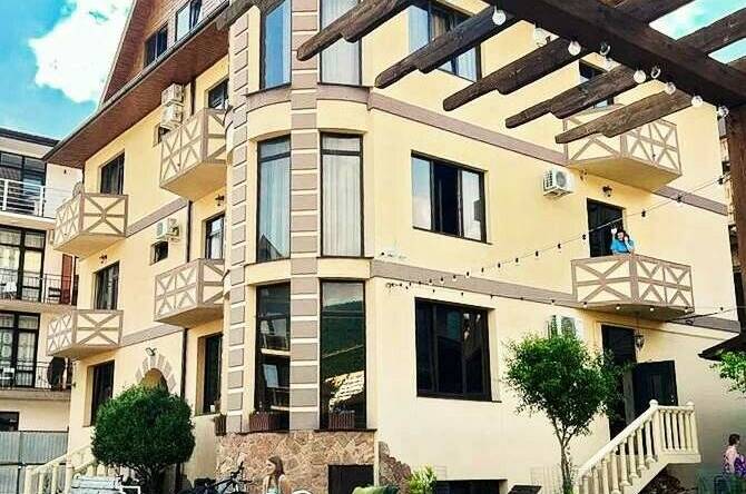 Частное домовладение на Эвкалиптовой 25