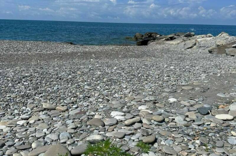 Апартаменты с бассейном и балконом