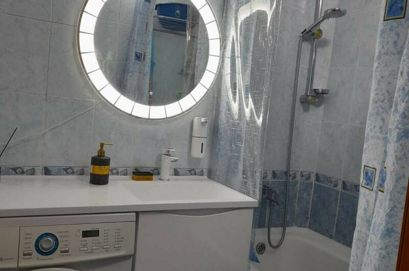 Двухкомнатная квартира на Победы