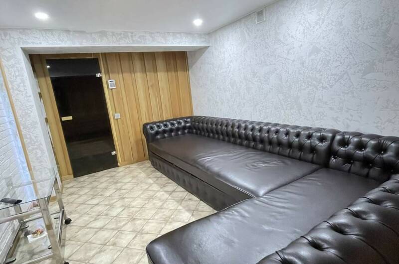 Квартира под ключ в частном доме с отдельным вход